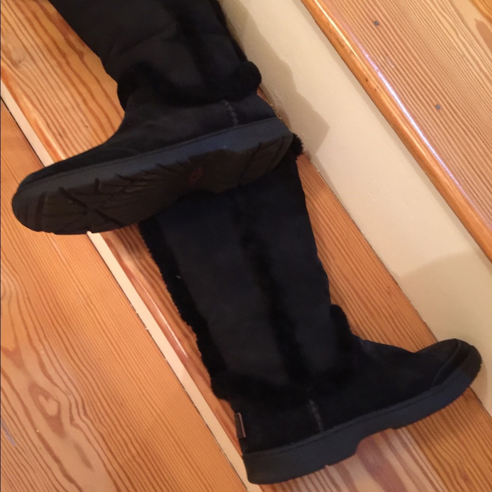 Uggs Boots - image 3